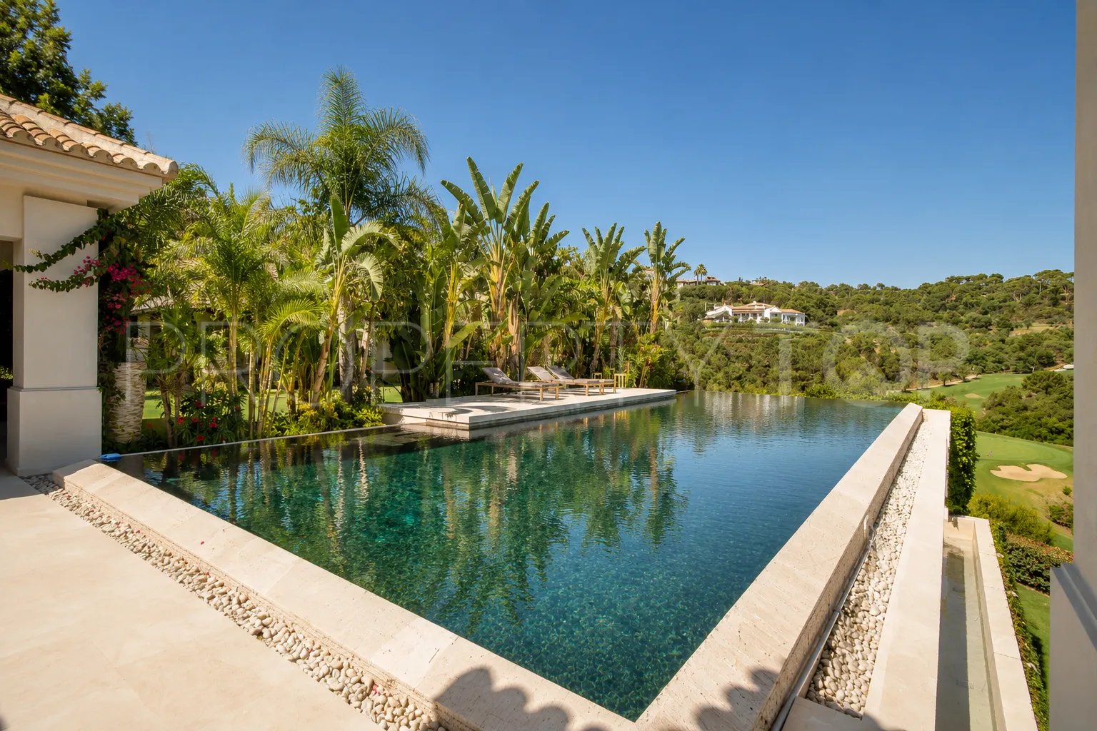 Villa for sale in La Zagaleta with 6 bedrooms