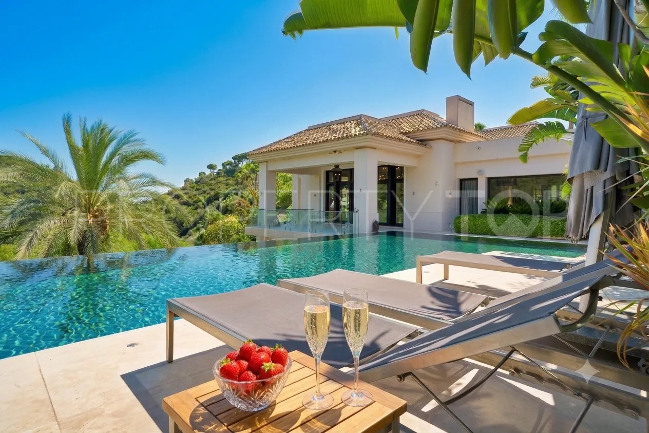 Villa for sale in La Zagaleta with 6 bedrooms