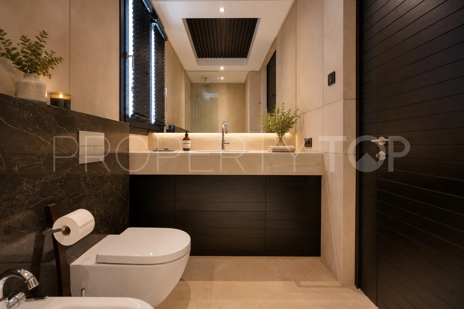 Villa for sale in La Zagaleta with 6 bedrooms