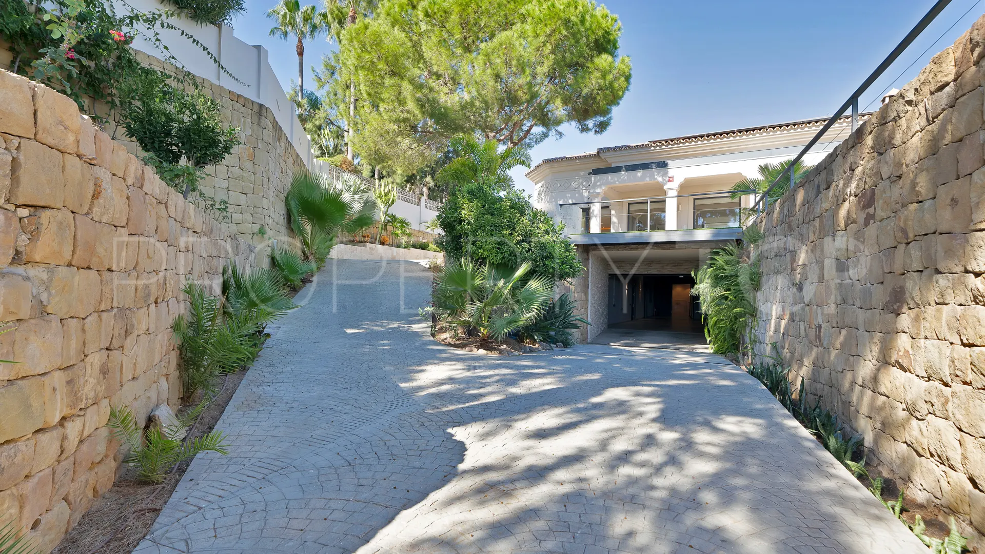 For sale Marbella East villa