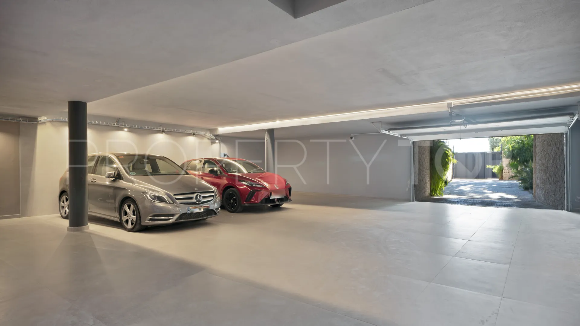 For sale Marbella East villa