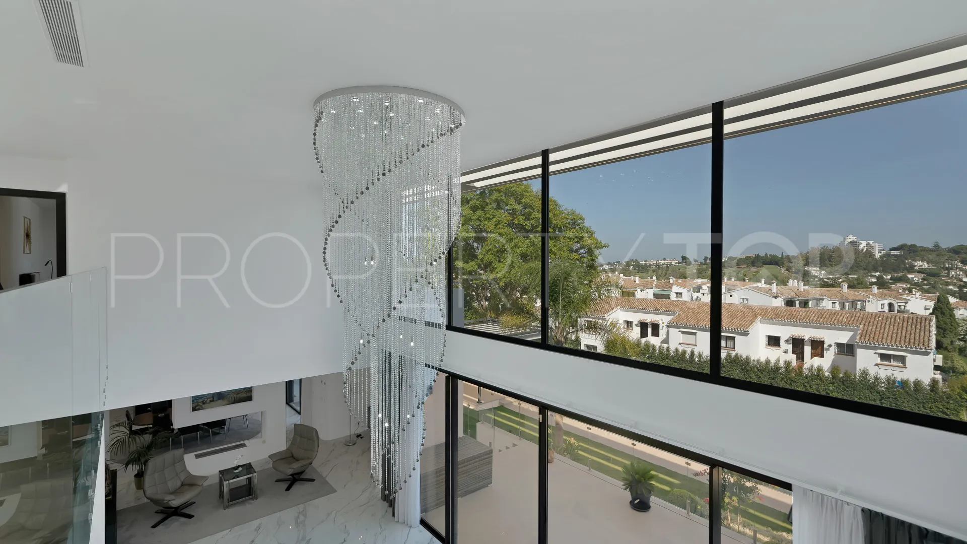 El Paraiso, villa en venta