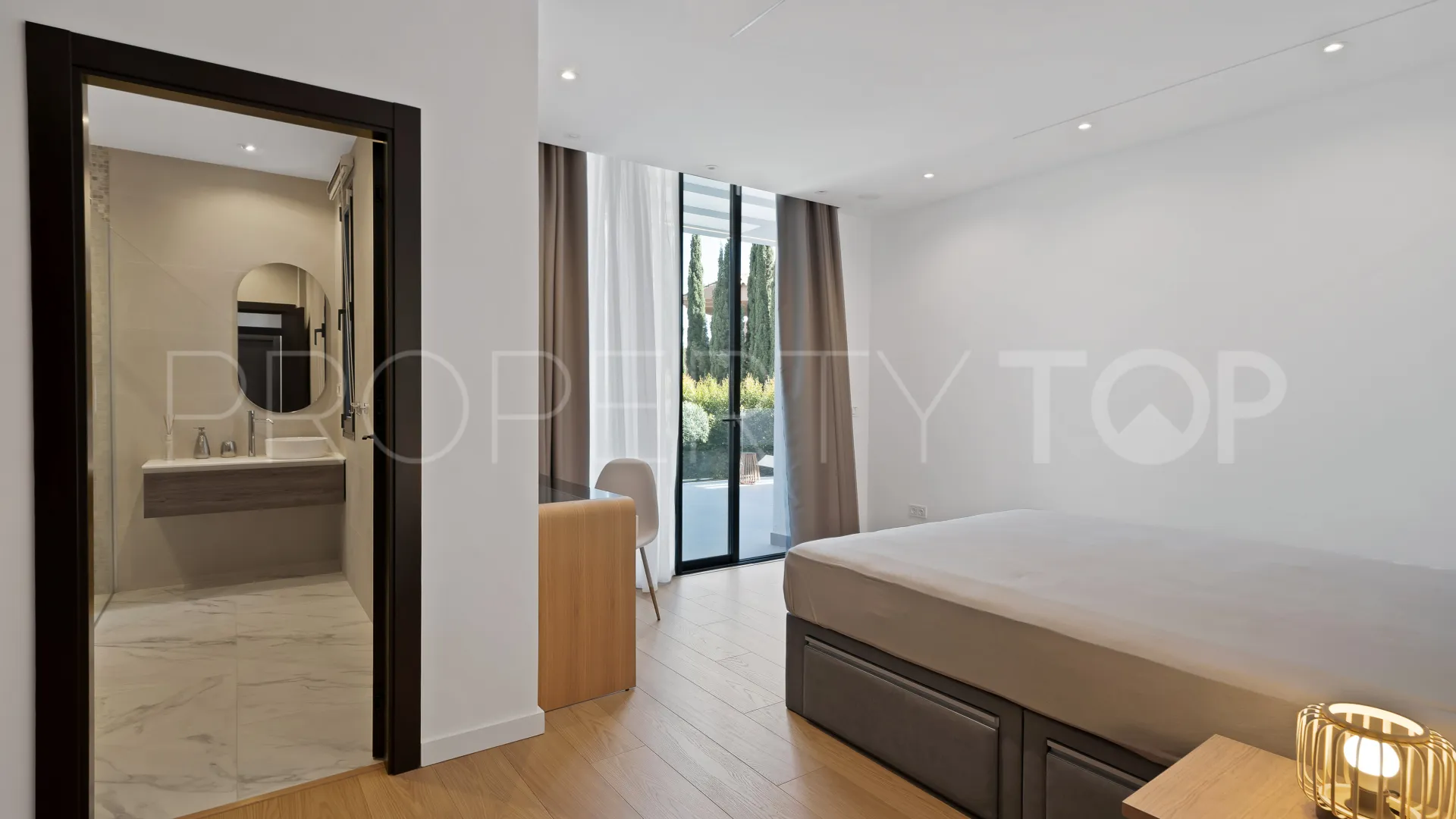 El Paraiso, villa en venta