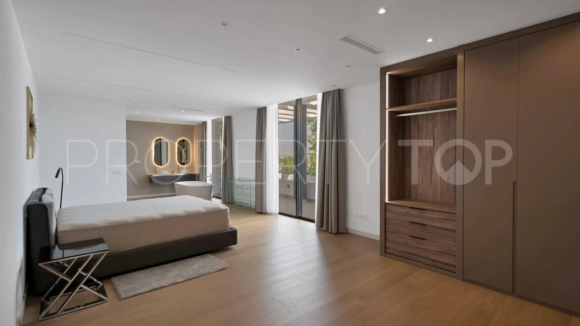 El Paraiso, villa en venta