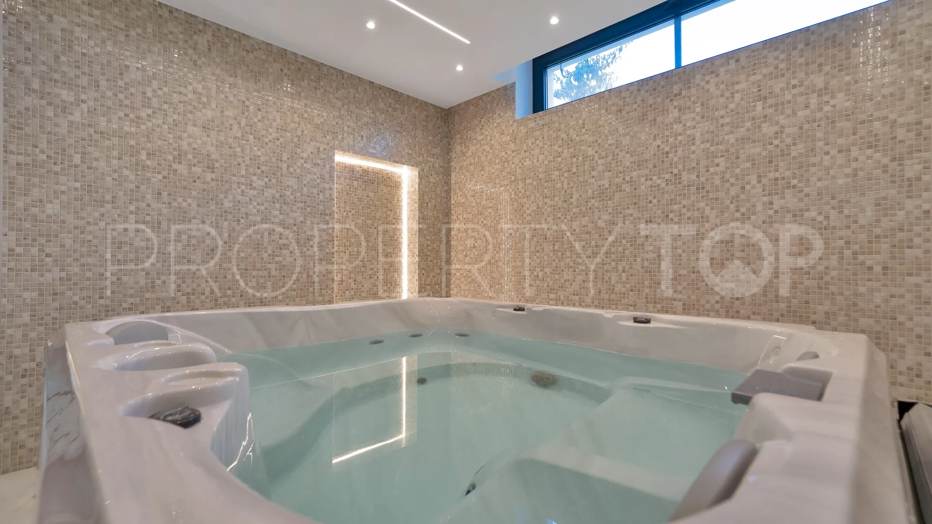 El Paraiso, villa en venta