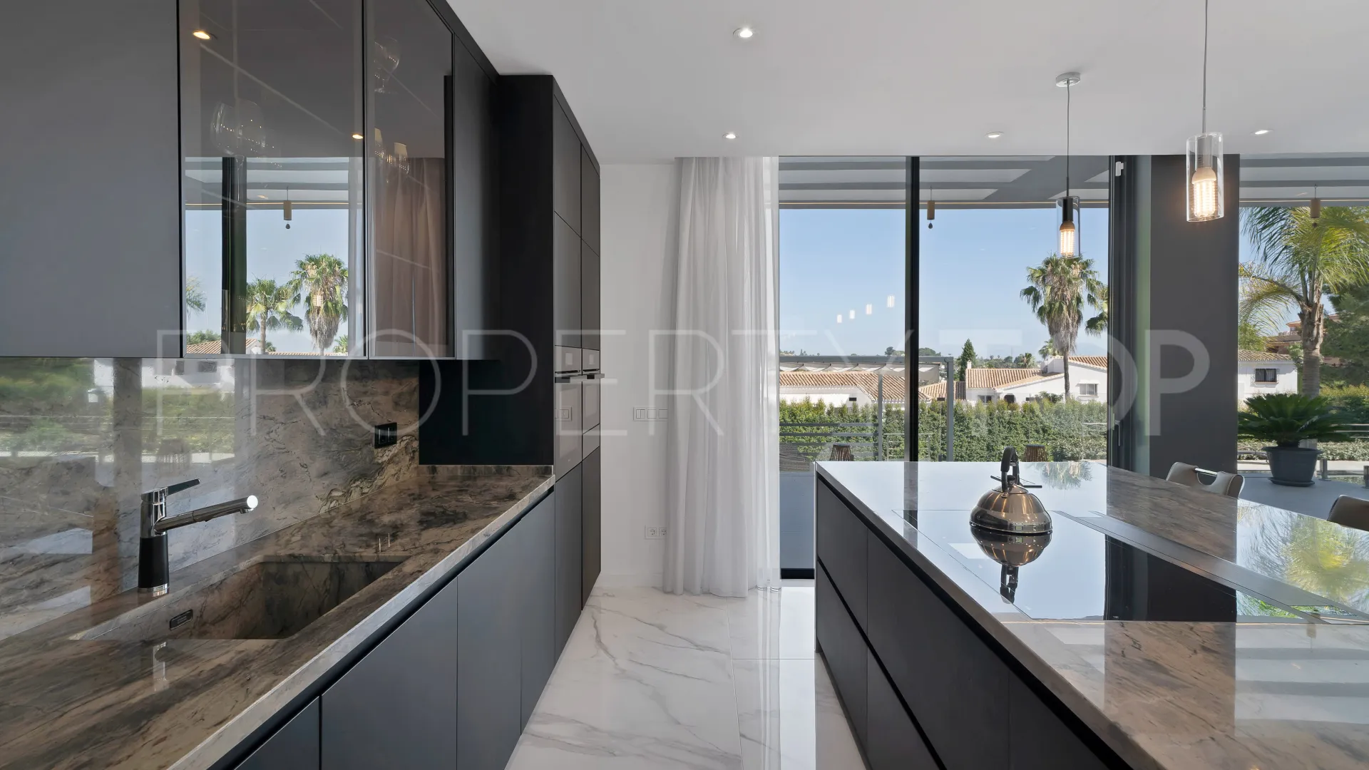 El Paraiso, villa en venta