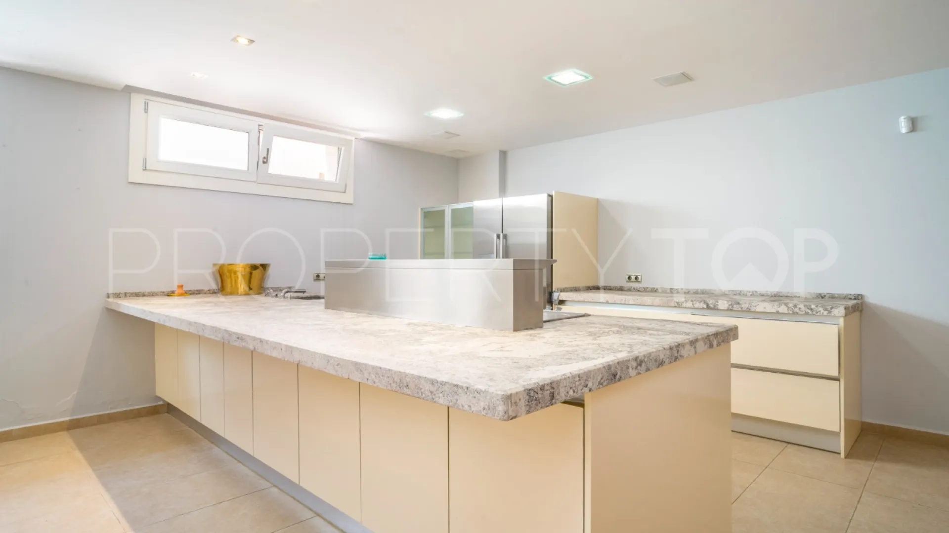 Villa with 6 bedrooms for sale in San Pedro de Alcantara
