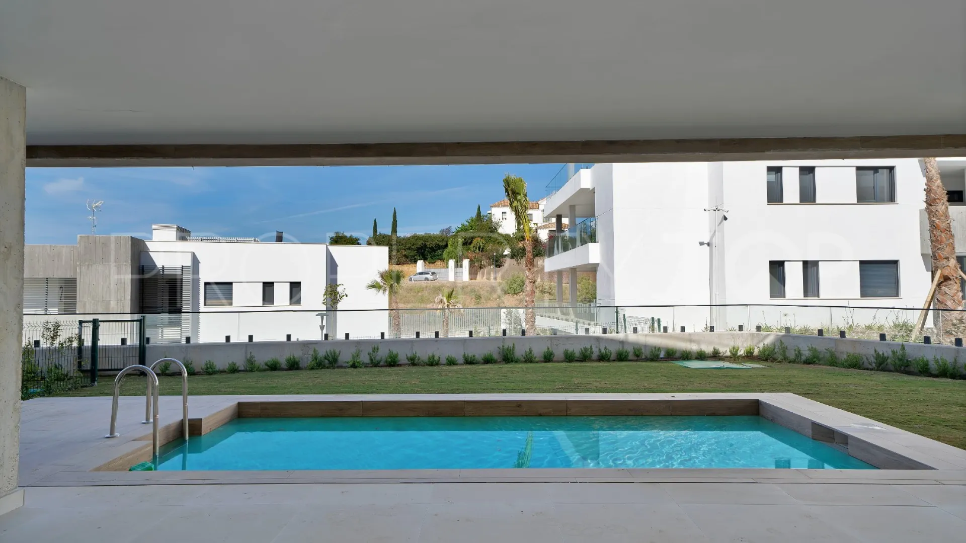 Apartamento planta baja en venta en Los Altos de los Monteros