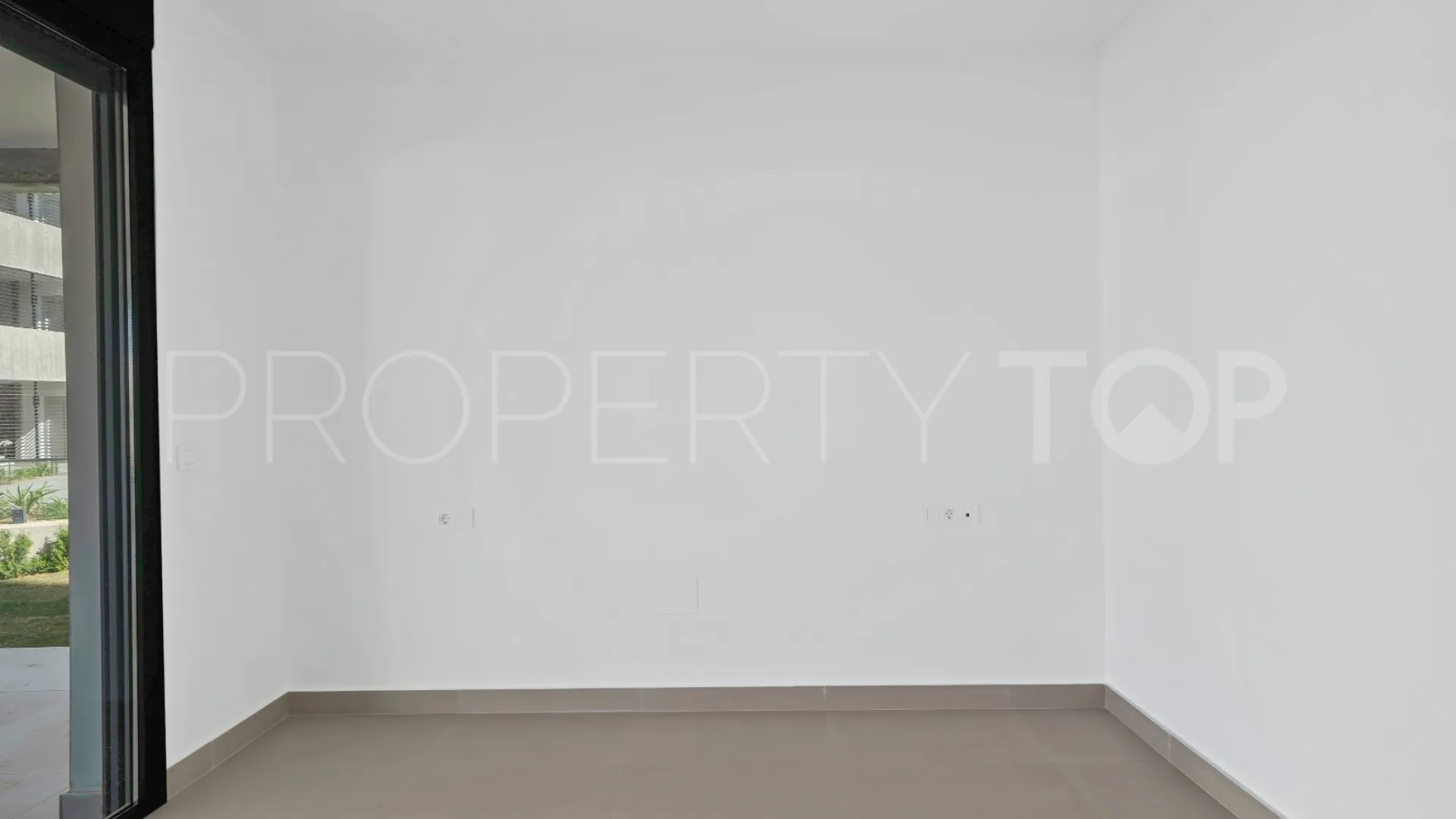 Apartamento planta baja en venta en Los Altos de los Monteros