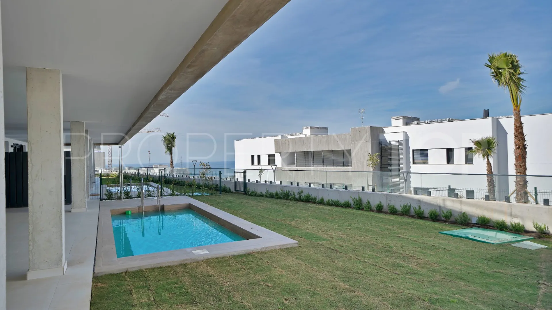 Apartamento planta baja en venta en Los Altos de los Monteros