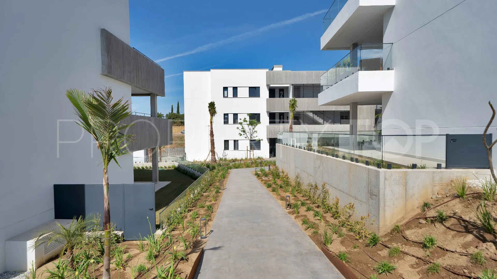 Apartamento planta baja en venta en Los Altos de los Monteros