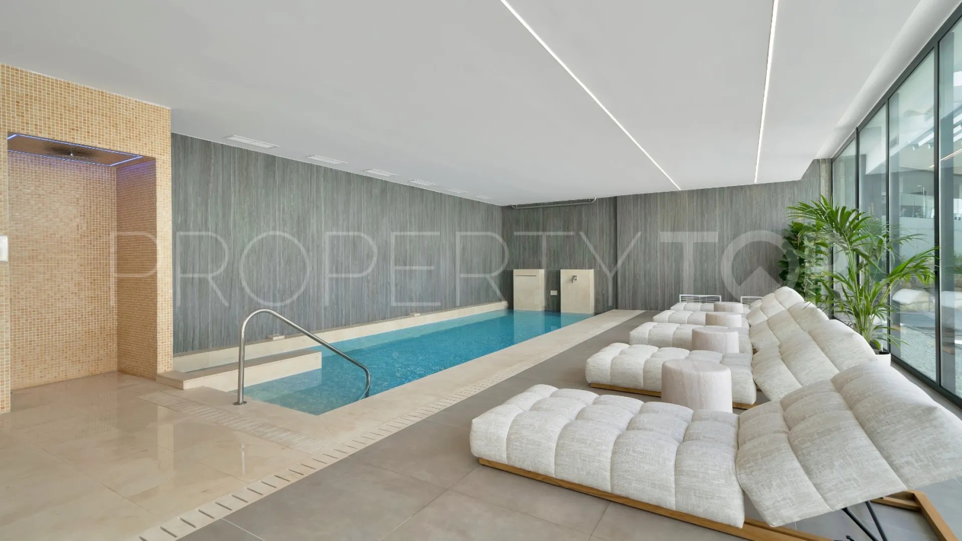 Apartamento planta baja en venta en Los Altos de los Monteros