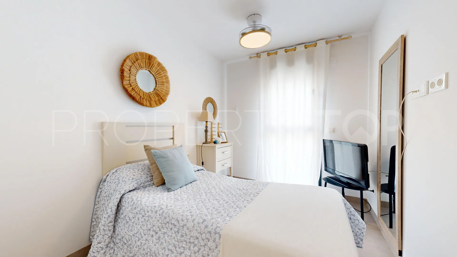 3 bedrooms Fuengirola apartment for sale