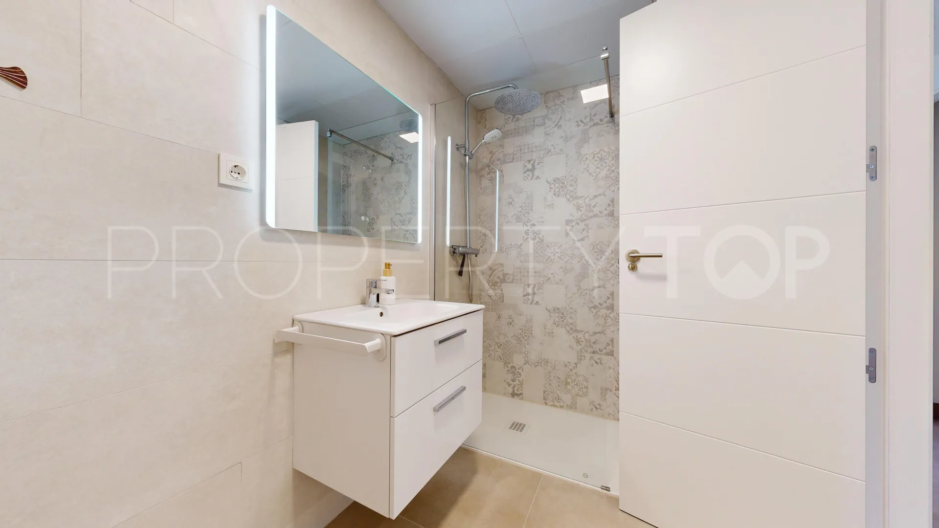 3 bedrooms Fuengirola apartment for sale