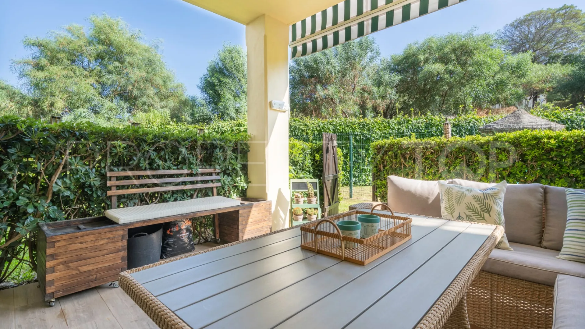 Se vende apartamento planta baja en Riviera del Sol de 2 dormitorios