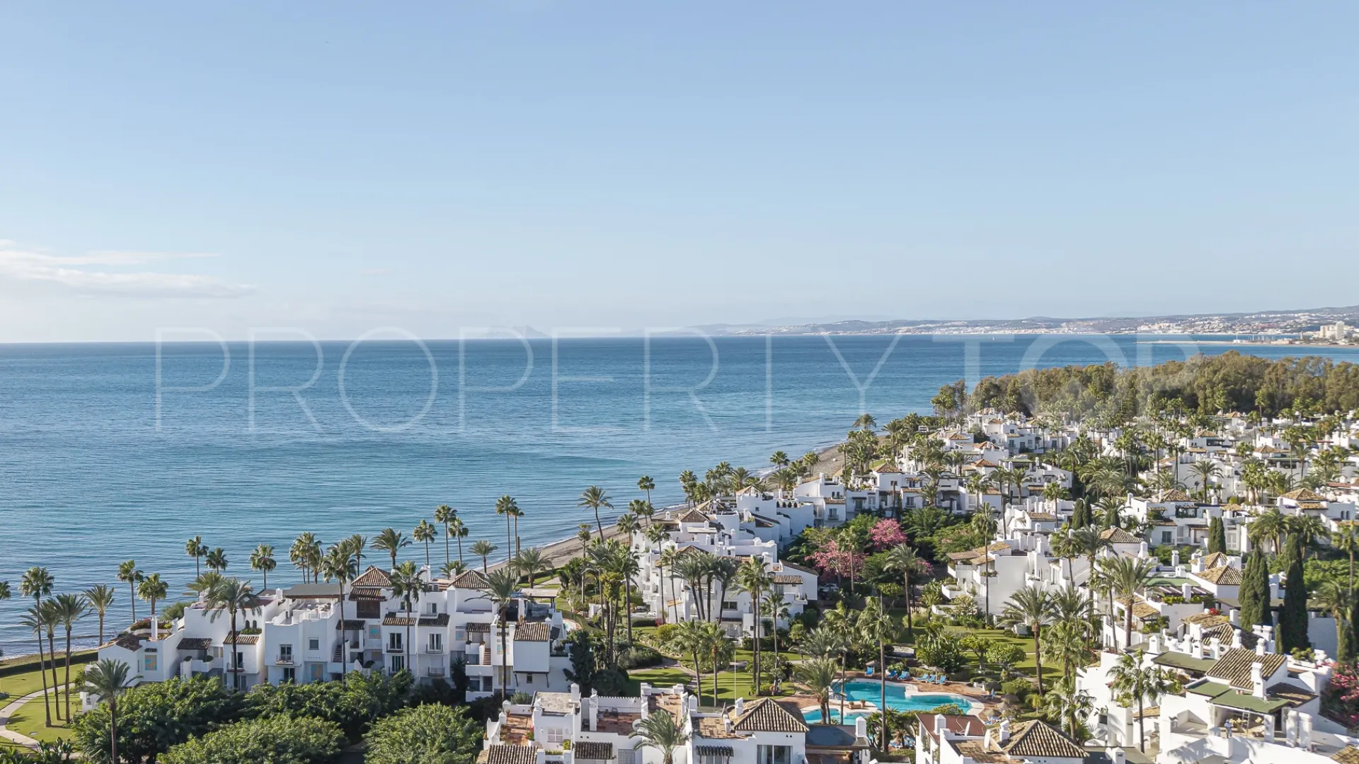 Apartment for sale in Alcazaba Beach