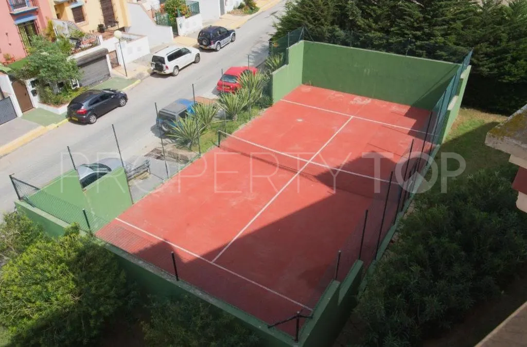 For sale investment with 108 bedrooms in Santa Margarita