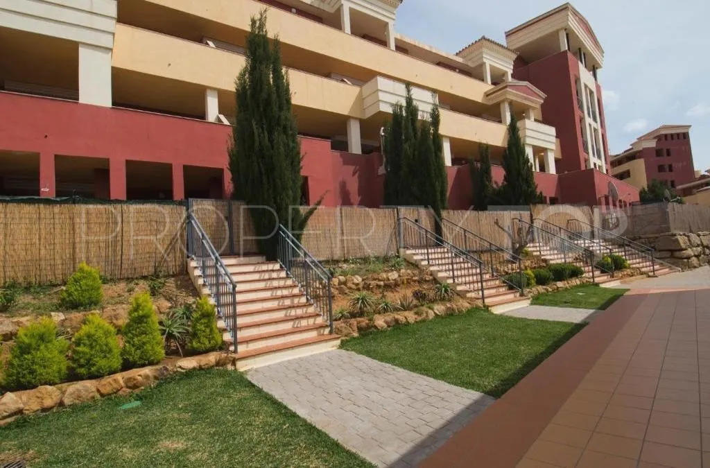 For sale investment with 108 bedrooms in Santa Margarita