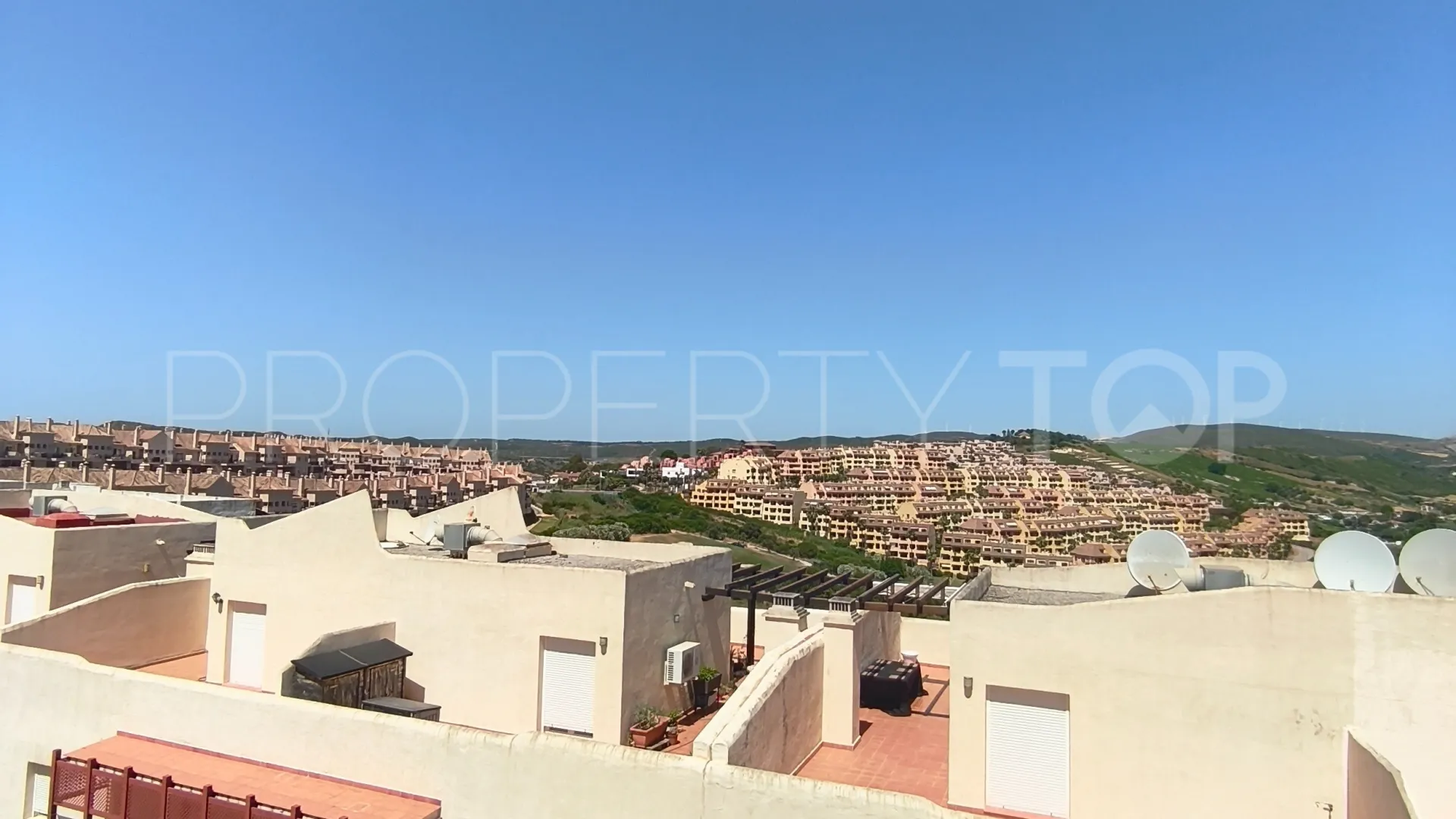 Atico duplex de 3 dormitorios en venta en La Duquesa Golf