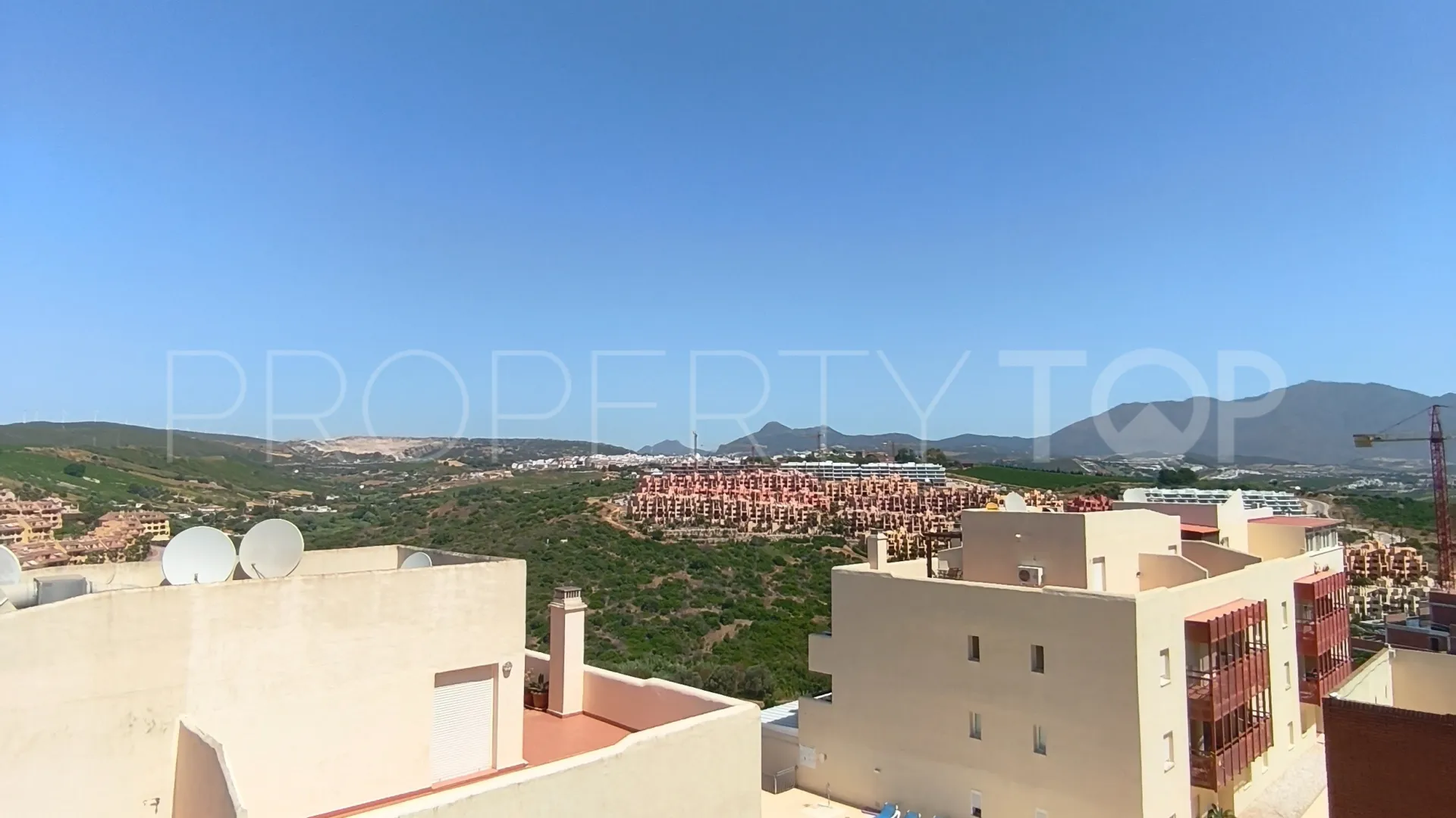 Atico duplex de 3 dormitorios en venta en La Duquesa Golf
