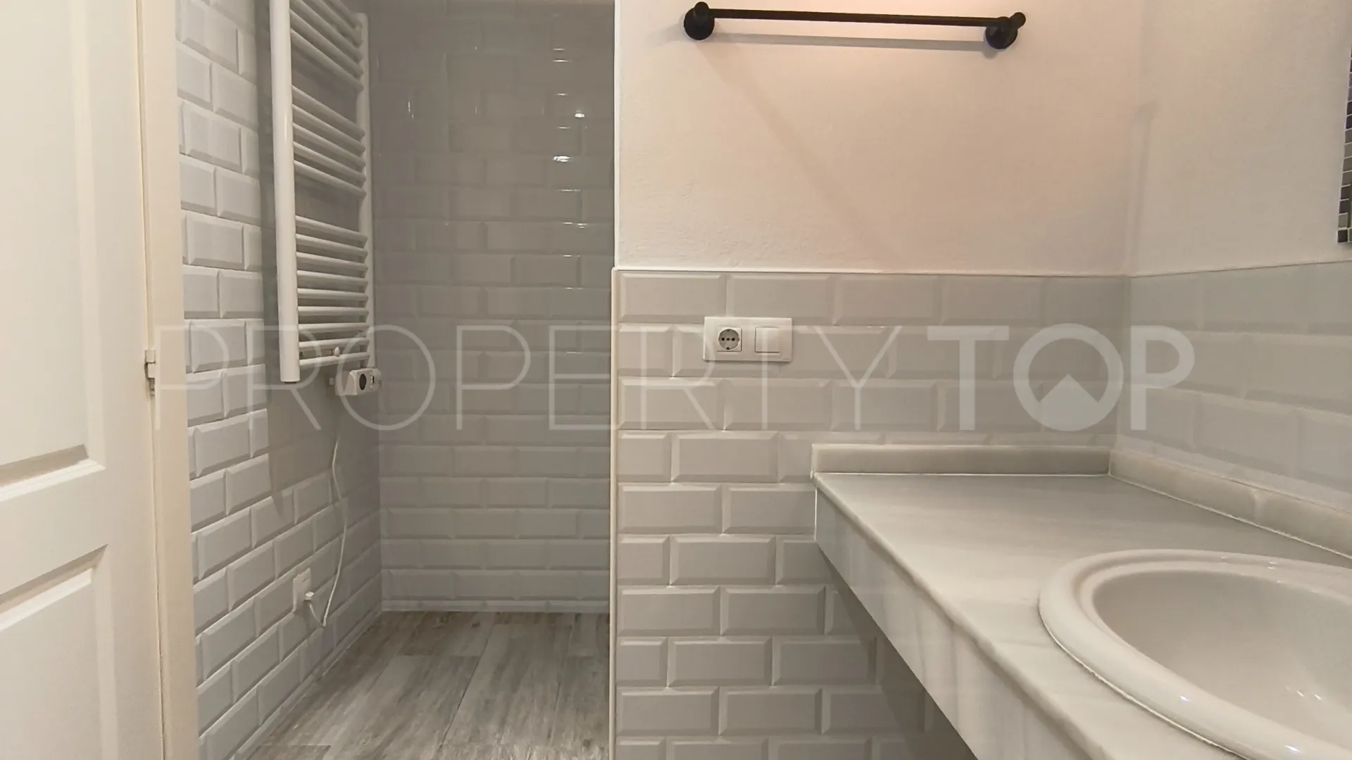 Atico duplex de 3 dormitorios en venta en La Duquesa Golf
