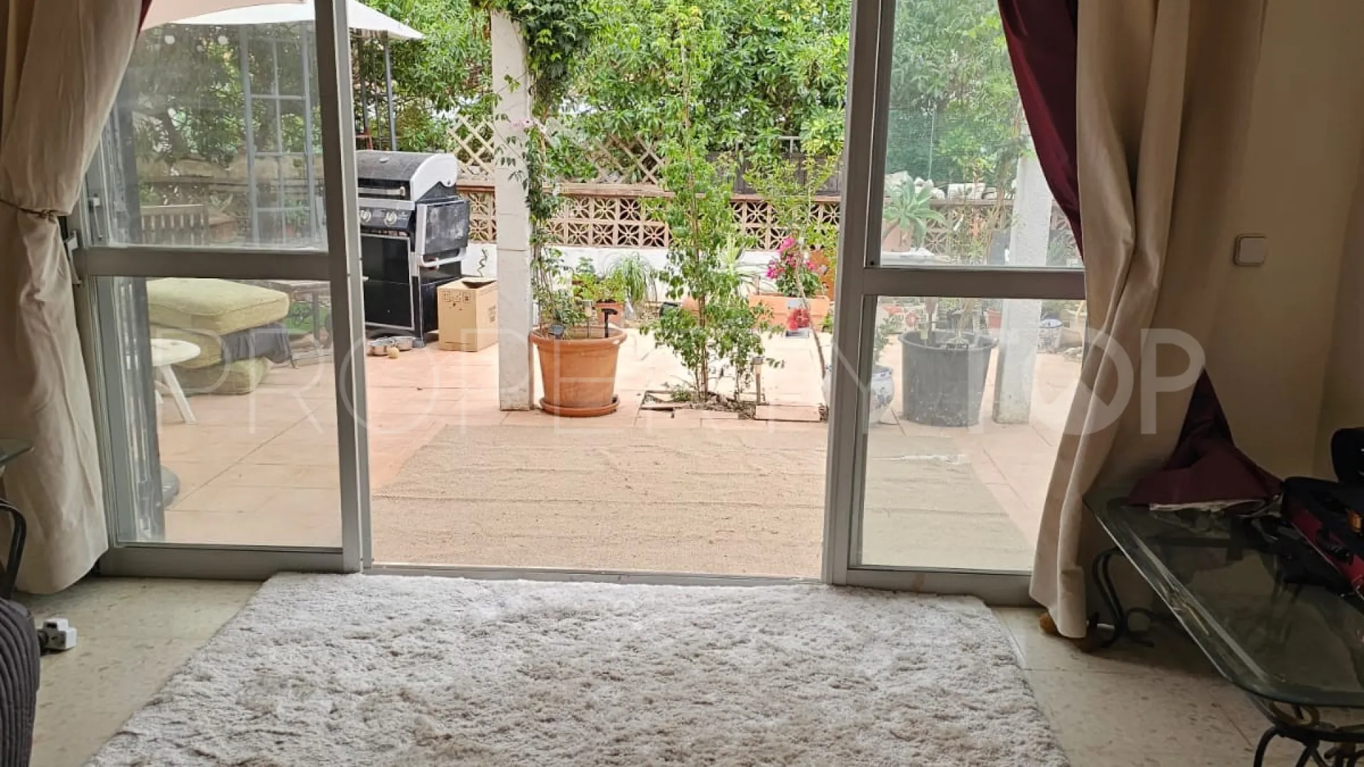 Semi detached house for sale in Princesa Kristina
