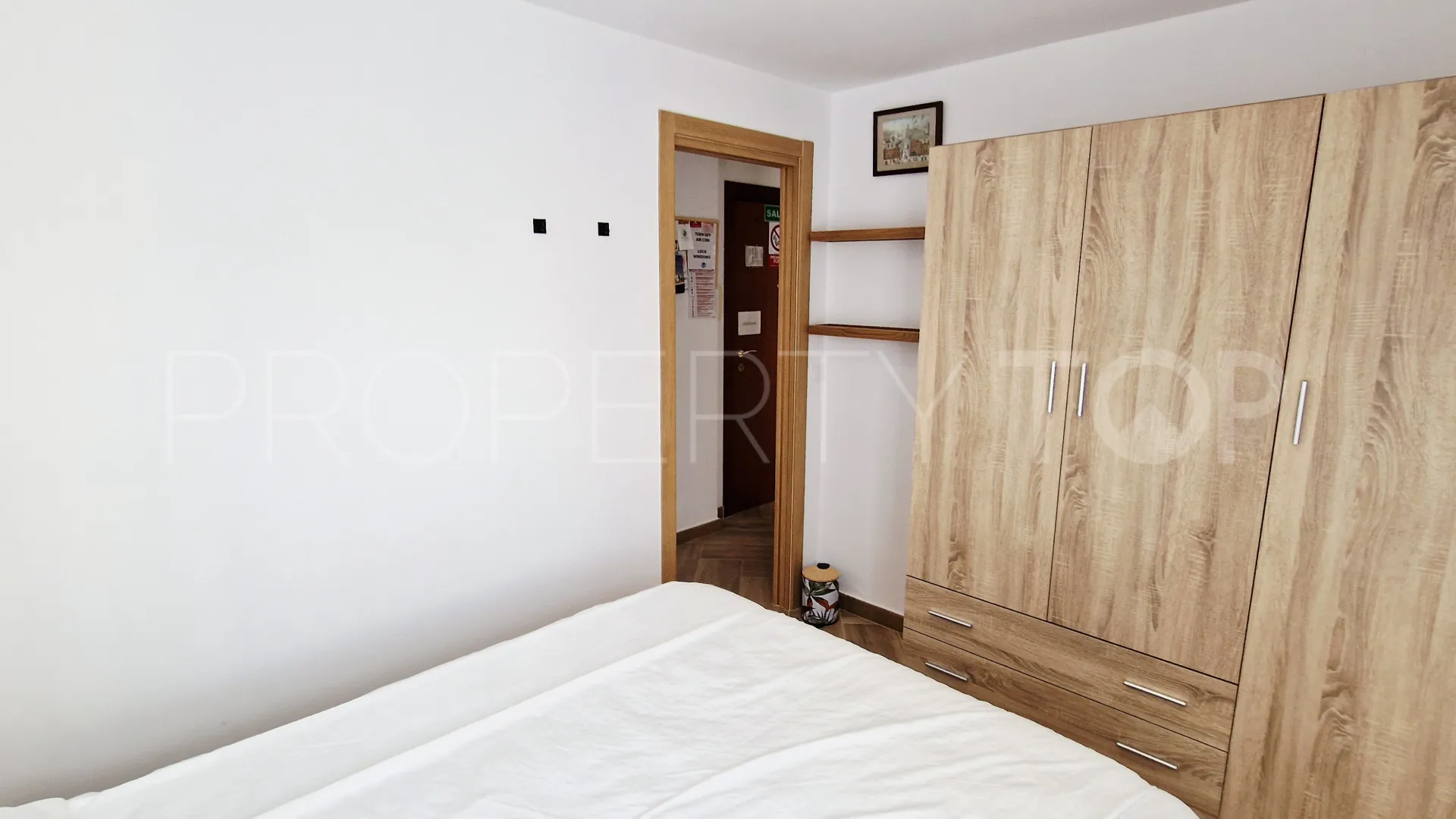 Comprar apartamento con 1 dormitorio en Puerto La Duquesa