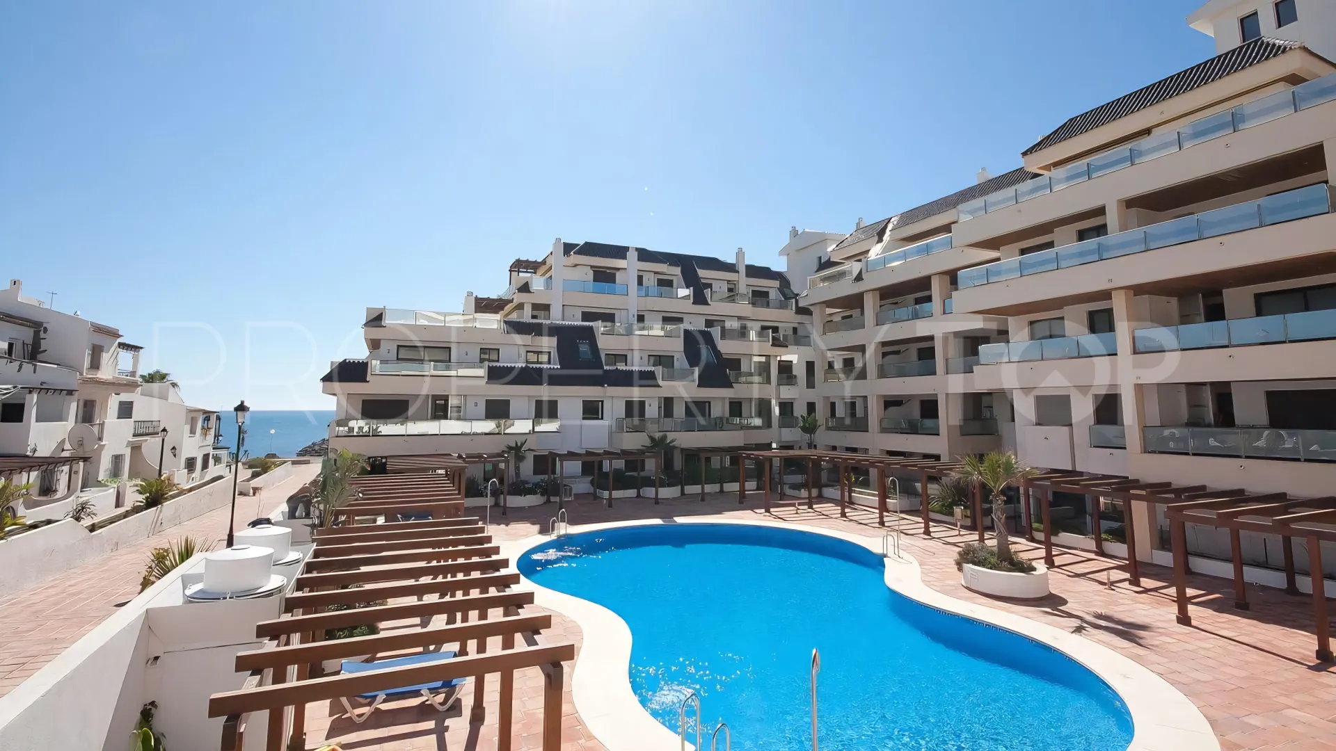 For sale ground floor apartment in Marina del Castillo with 2 bedrooms