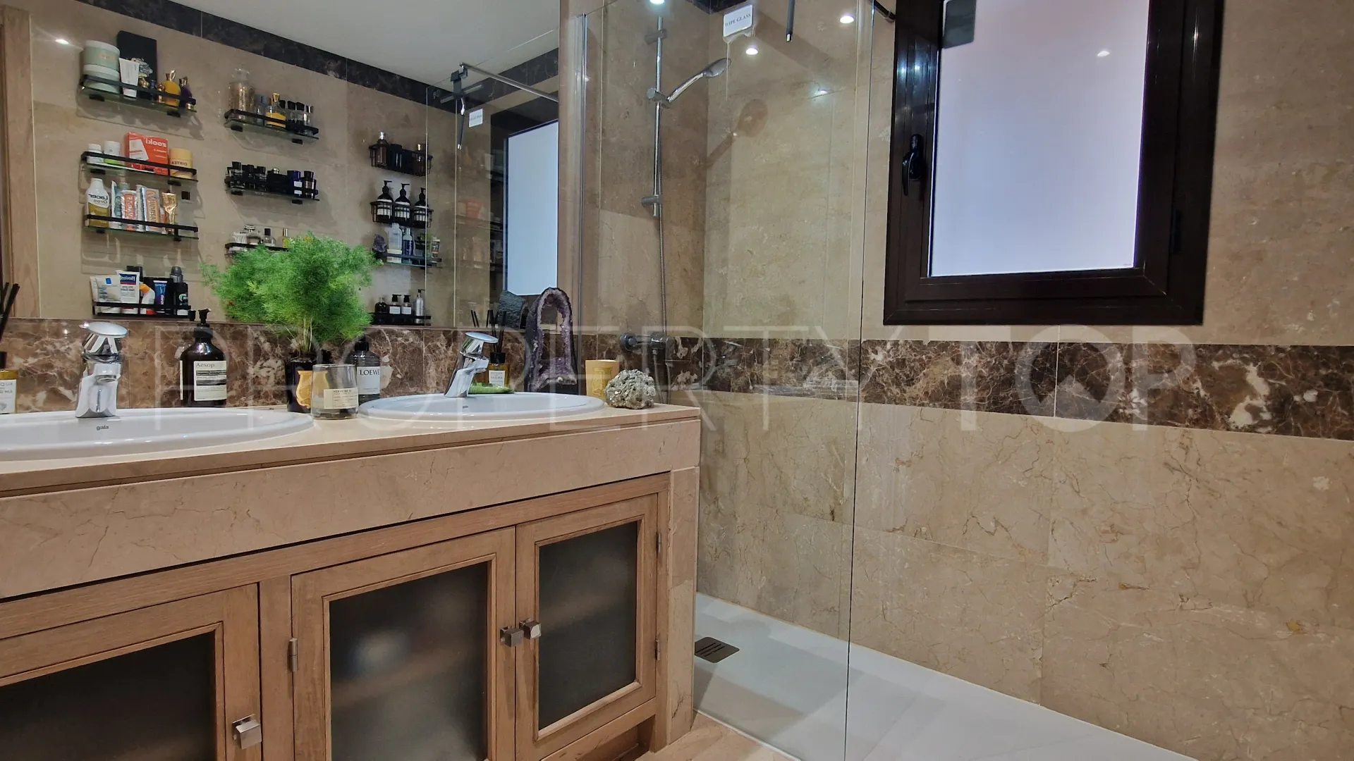 For sale ground floor apartment in Marina del Castillo with 2 bedrooms