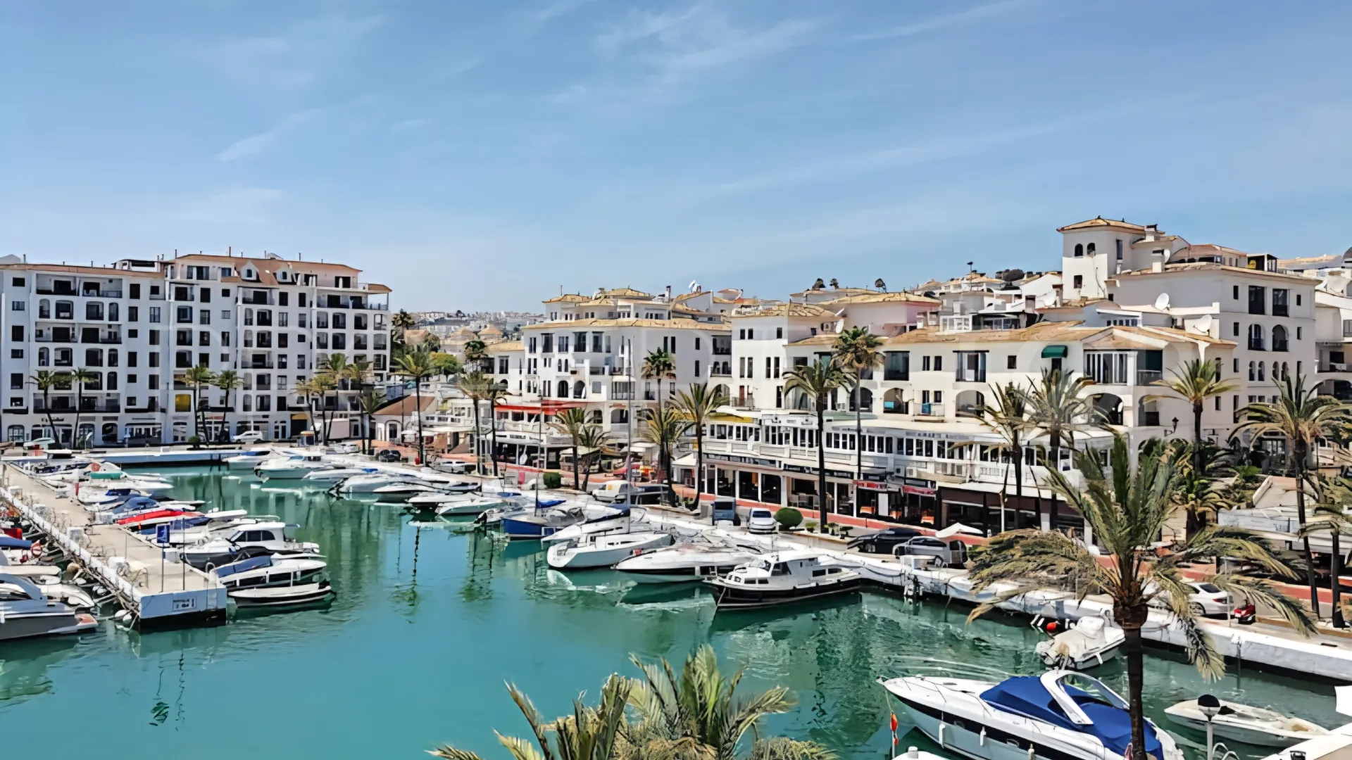 For sale ground floor apartment in Marina del Castillo with 2 bedrooms