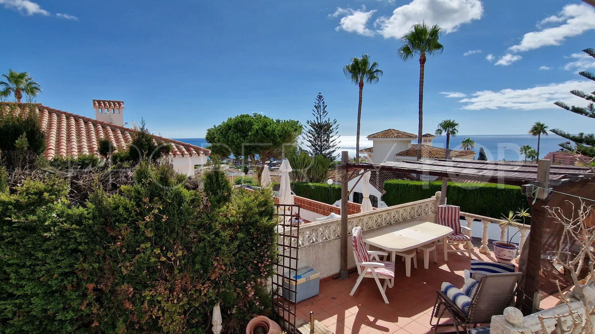 Villa pareada en venta en La Duquesa de 2 dormitorios