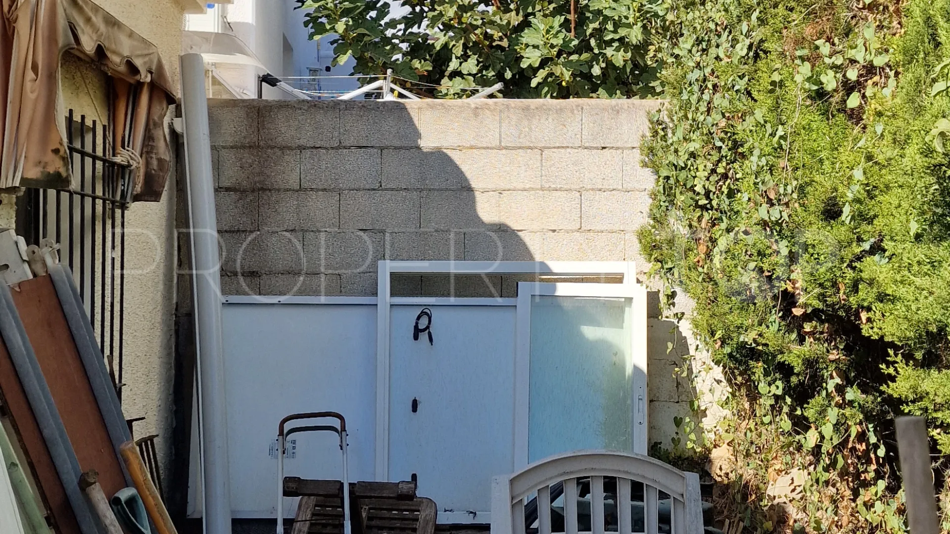 Villa pareada en venta en La Duquesa de 2 dormitorios