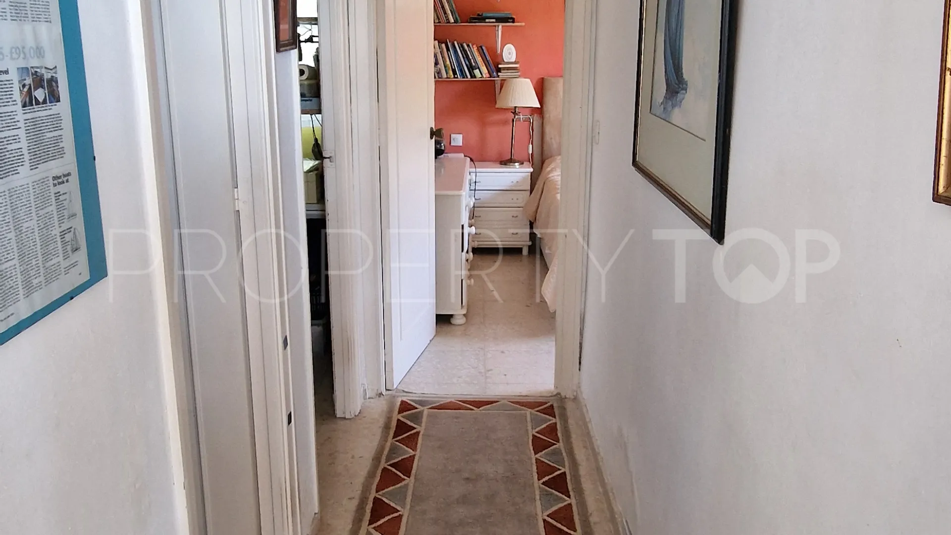 Villa pareada en venta en La Duquesa de 2 dormitorios