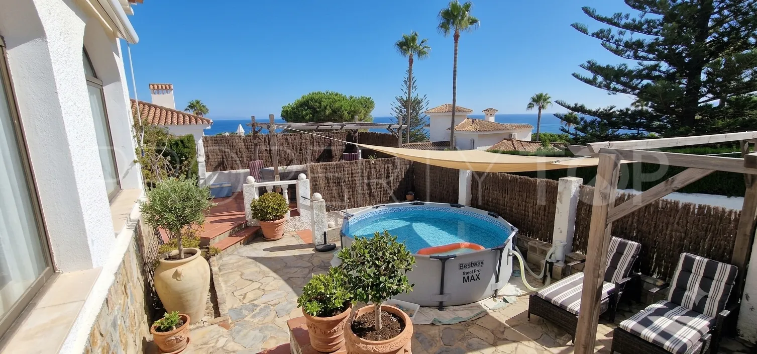 Villa pareada en venta en La Duquesa de 2 dormitorios