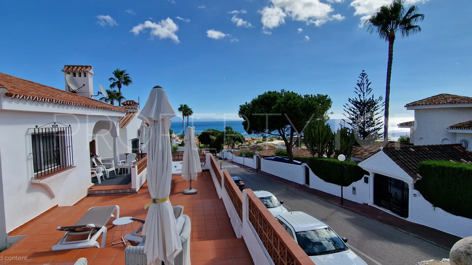 Villa pareada en venta en La Duquesa de 2 dormitorios