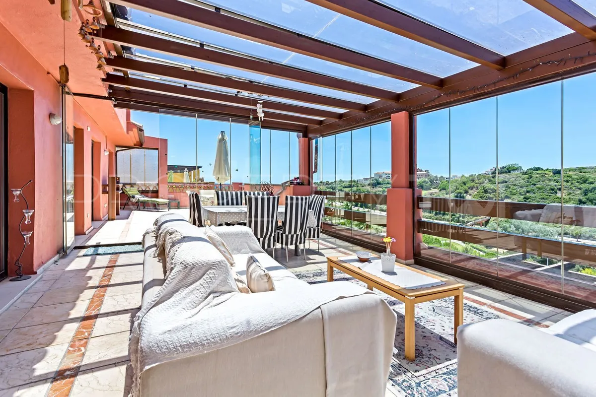 Comprar atico duplex con 3 dormitorios en Casares Playa