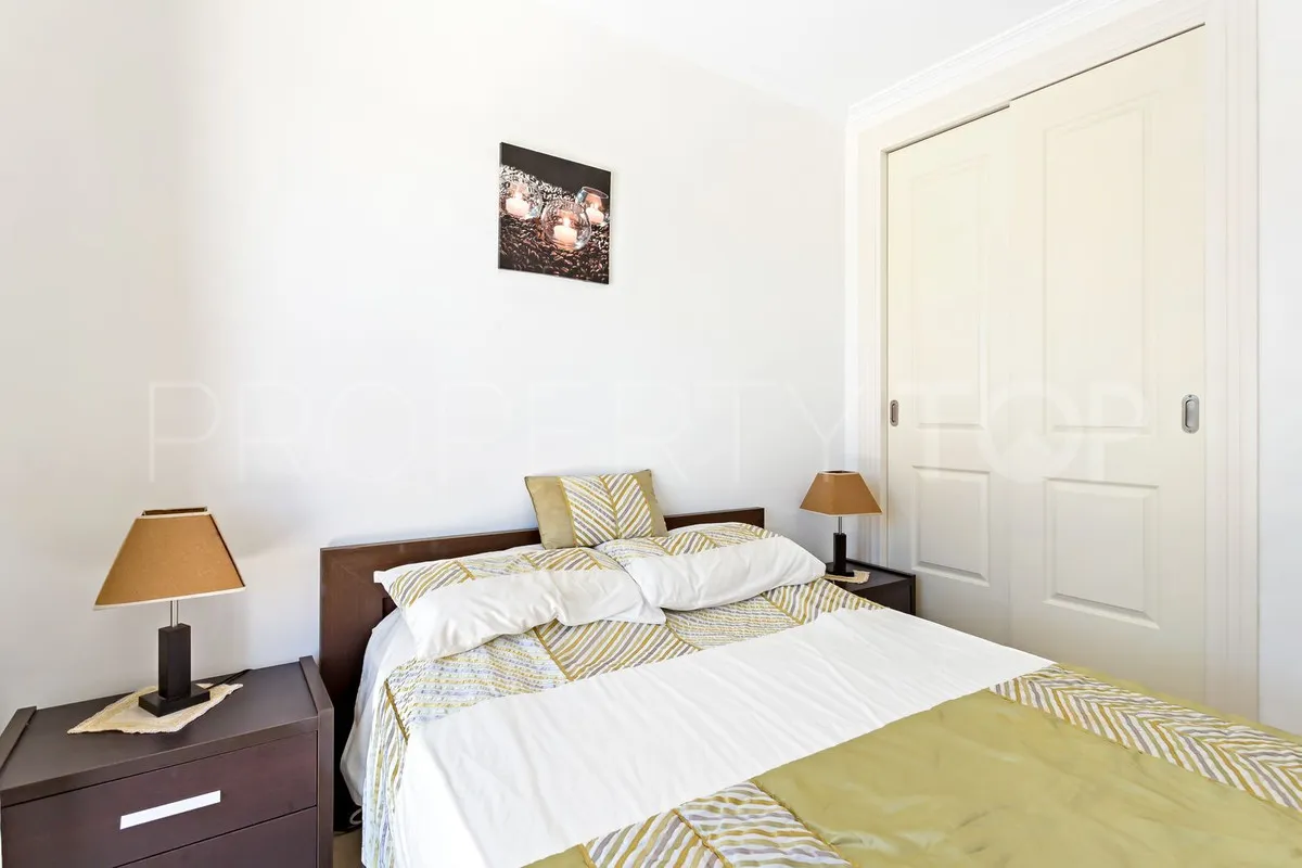 Comprar atico duplex con 3 dormitorios en Casares Playa