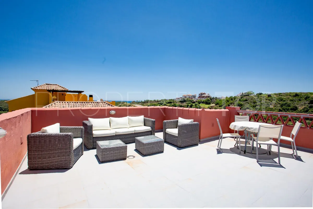 Comprar atico duplex con 3 dormitorios en Casares Playa