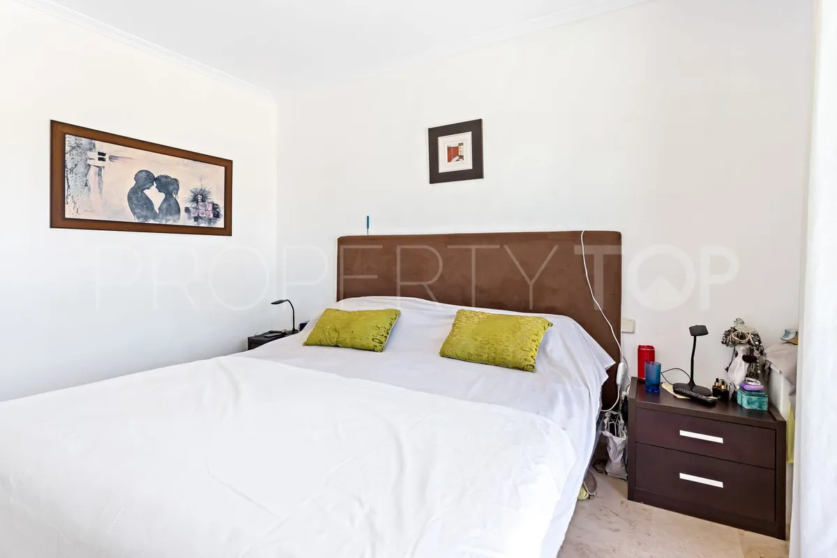 Comprar atico duplex con 3 dormitorios en Casares Playa