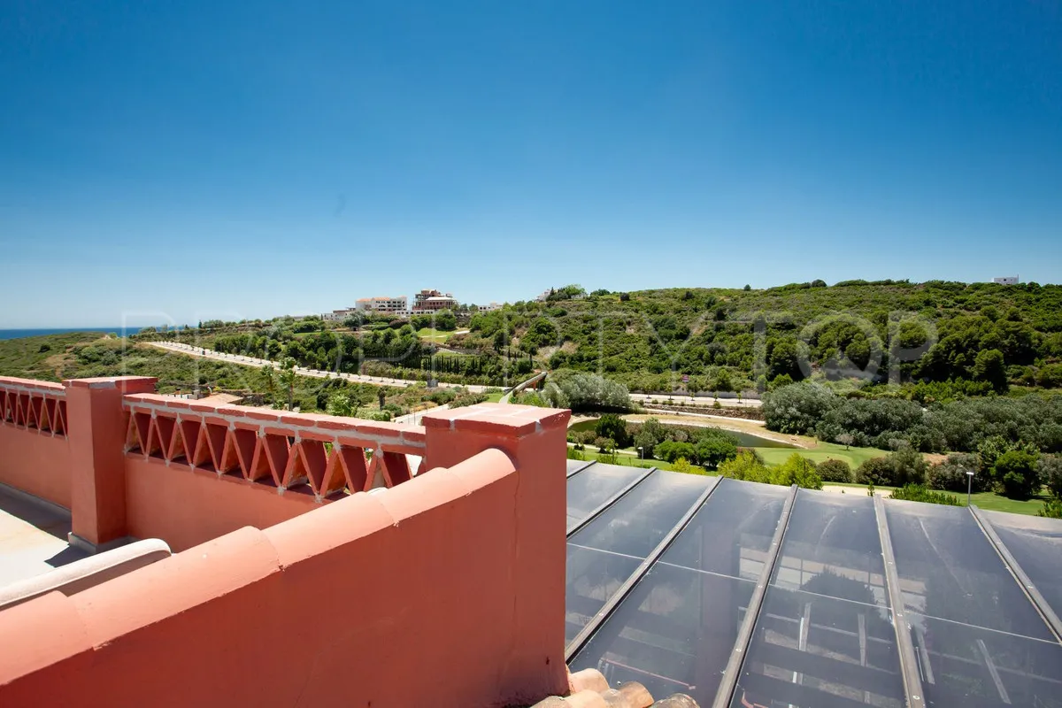 Comprar atico duplex con 3 dormitorios en Casares Playa