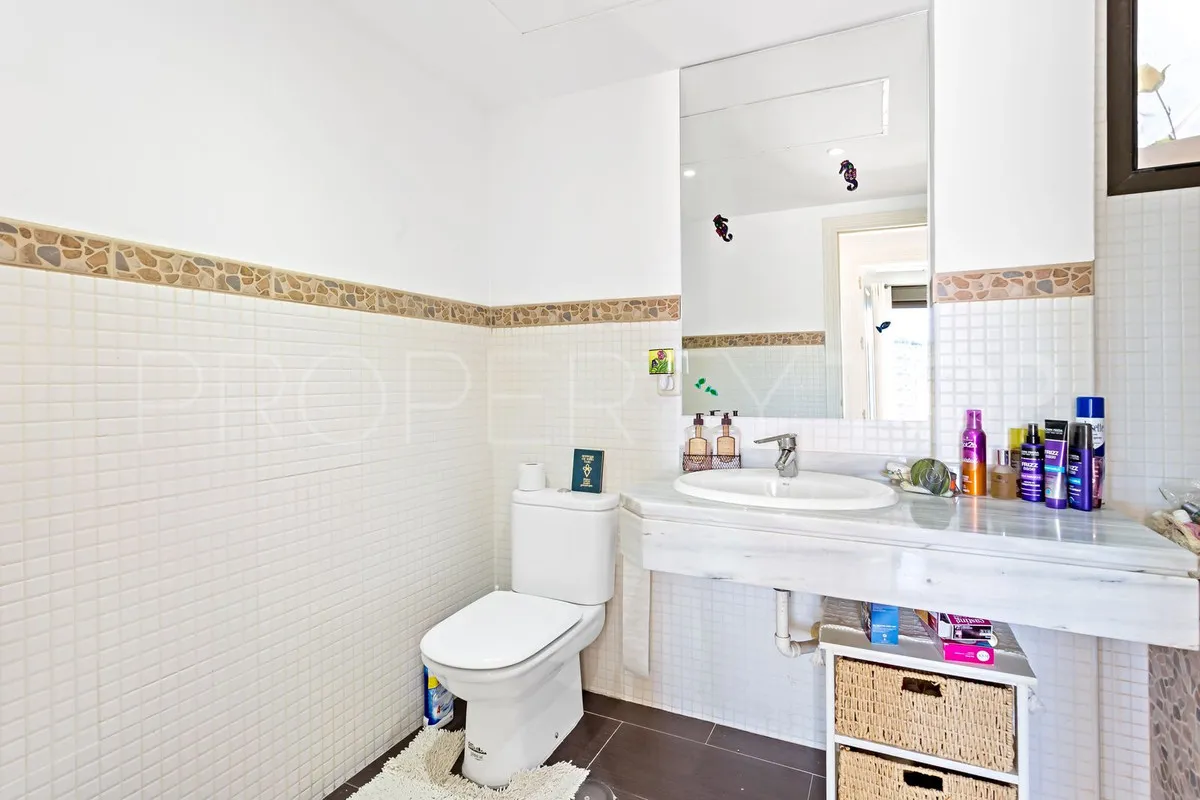 Comprar atico duplex con 3 dormitorios en Casares Playa