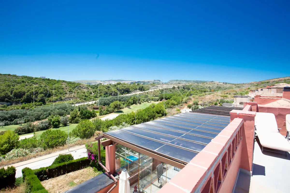 Comprar atico duplex con 3 dormitorios en Casares Playa