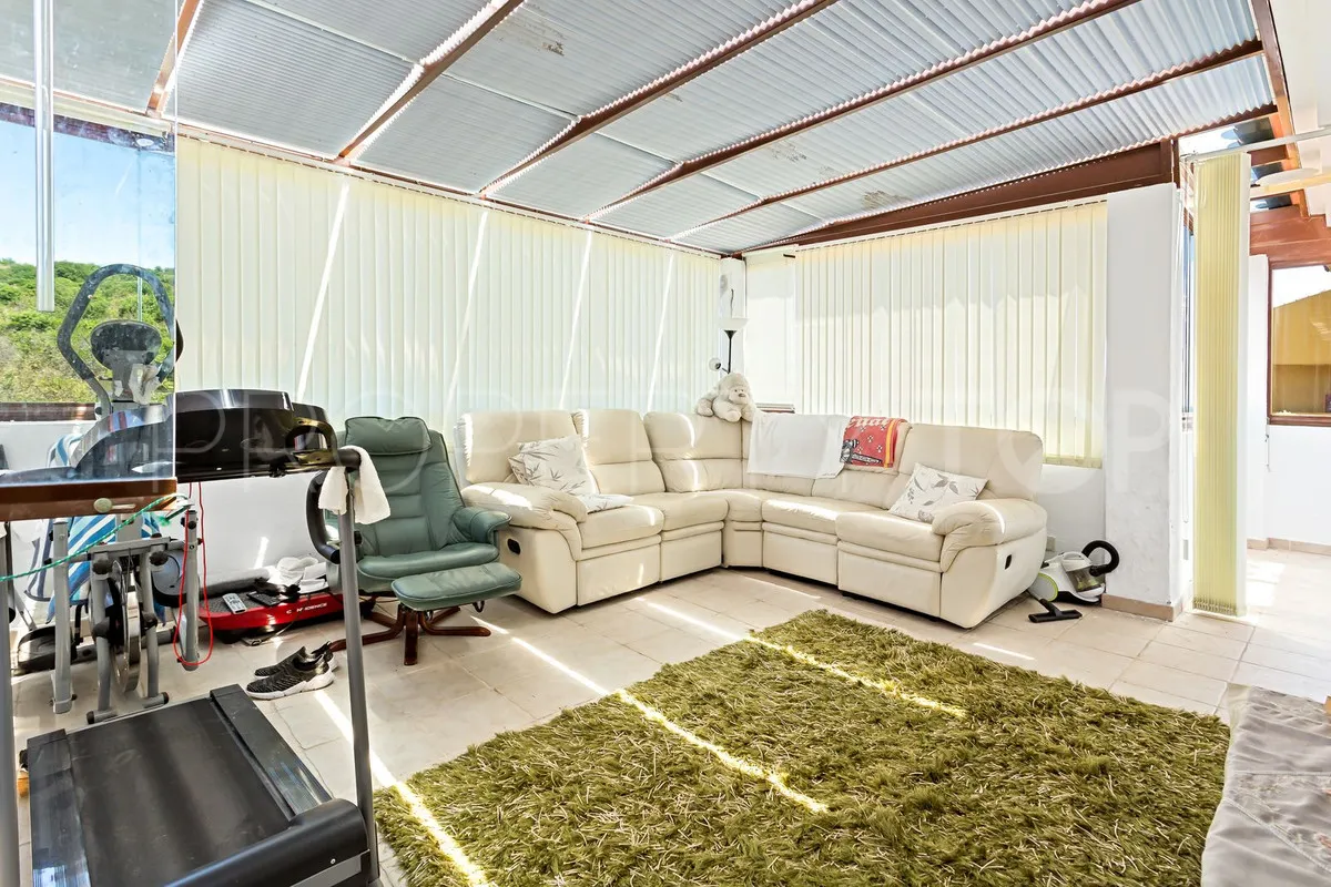 Comprar atico duplex con 3 dormitorios en Casares Playa