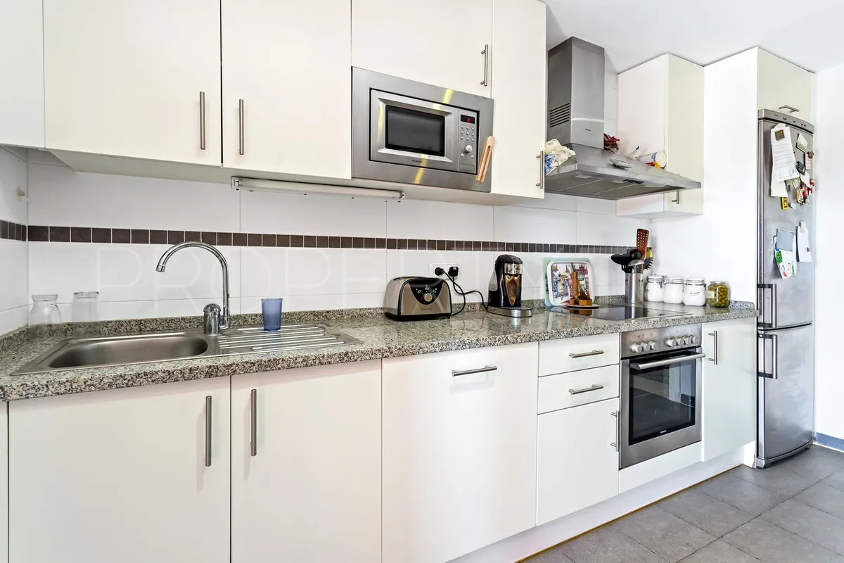 Comprar atico duplex con 3 dormitorios en Casares Playa