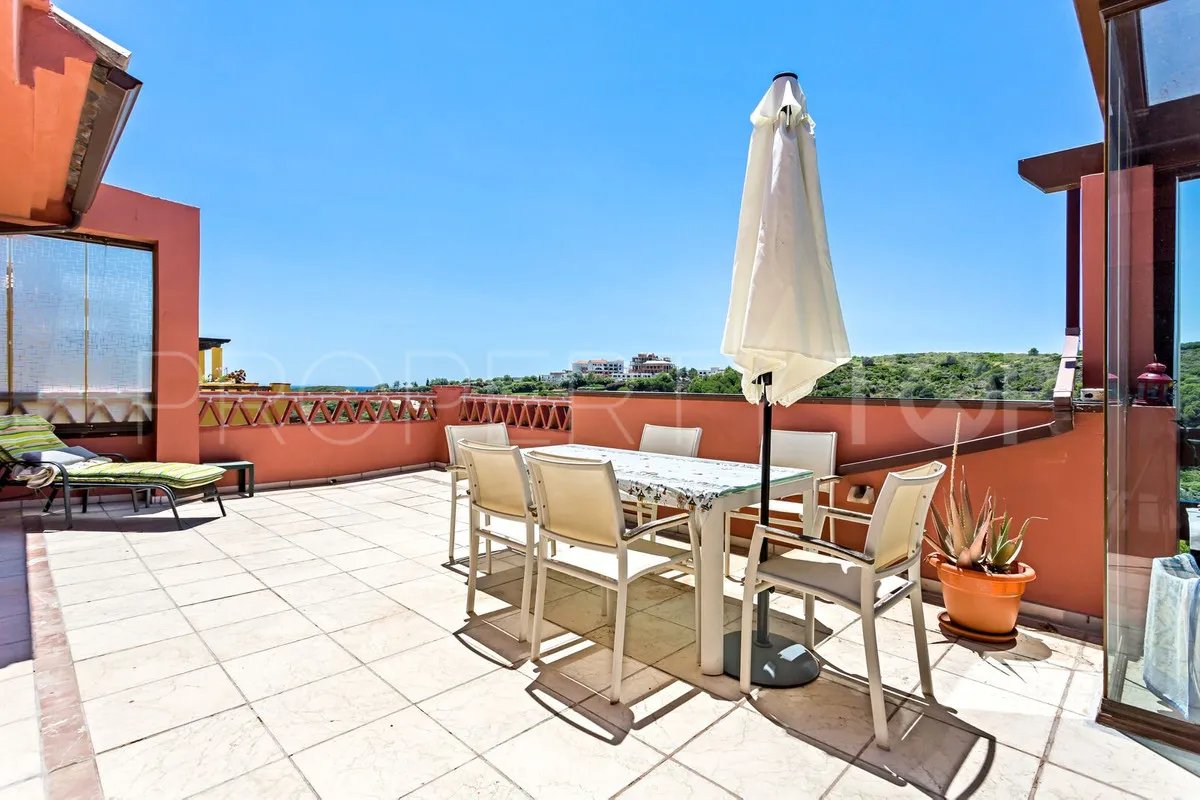 Comprar atico duplex con 3 dormitorios en Casares Playa