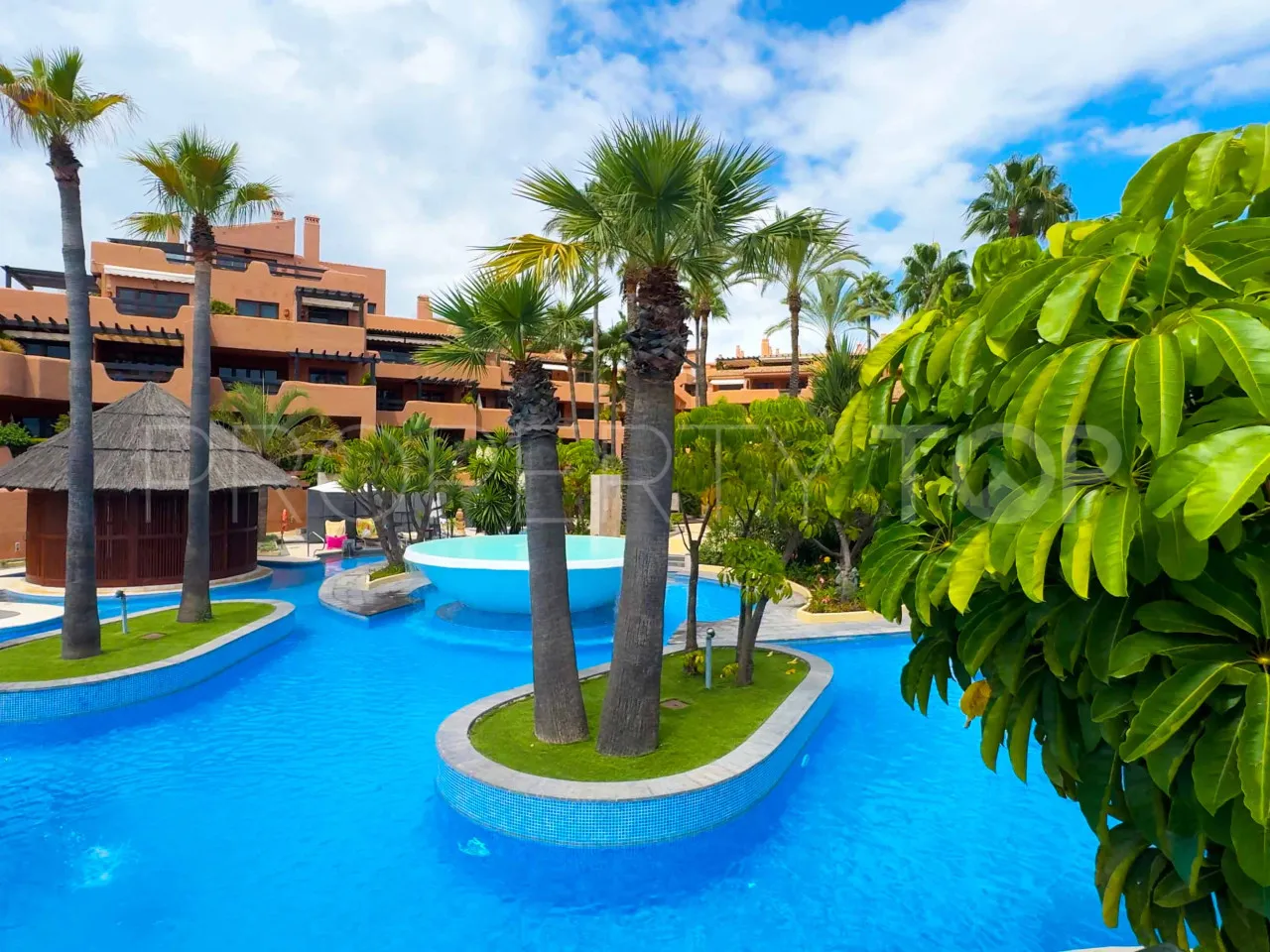 Apartamento en venta en New Golden Mile de 2 dormitorios