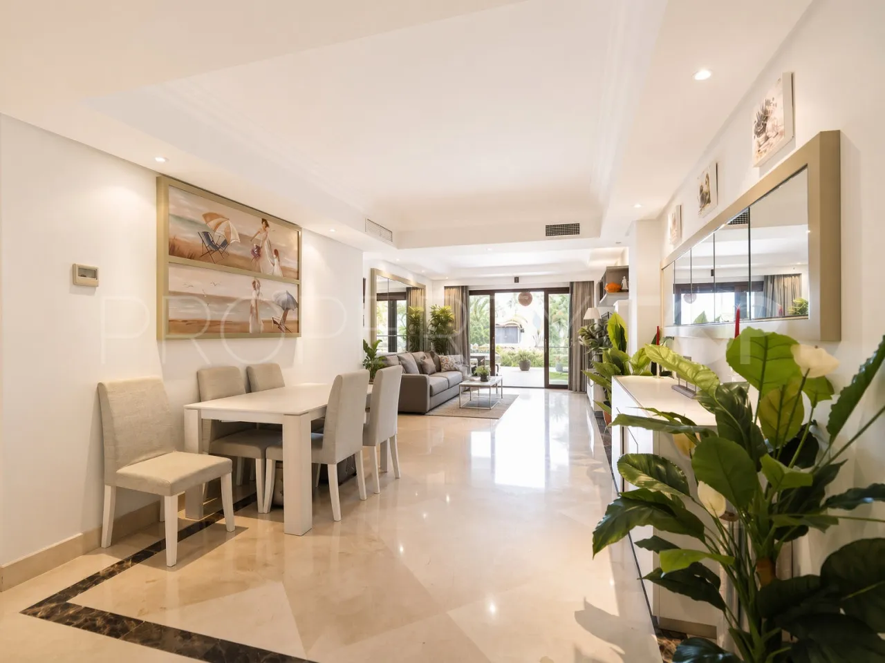 Apartamento en venta en New Golden Mile de 2 dormitorios