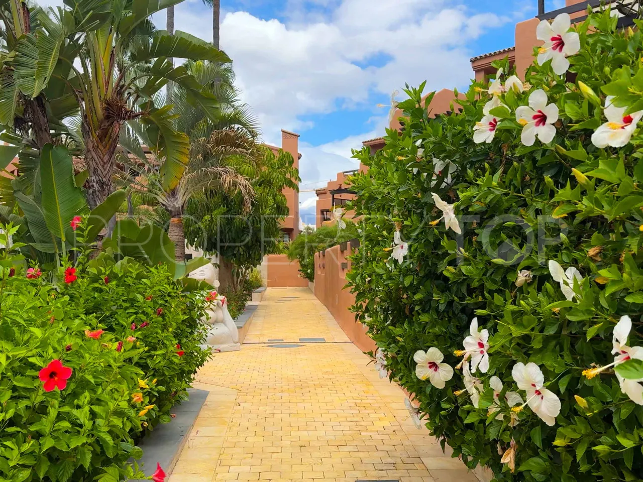 Apartamento en venta en New Golden Mile de 2 dormitorios
