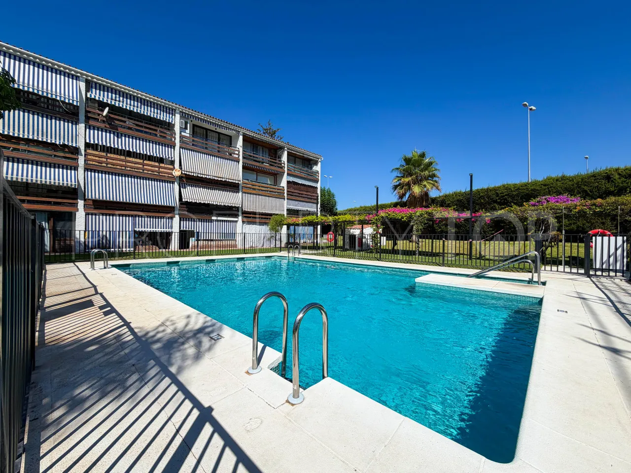 Se vende apartamento en Cortijo Blanco de 1 dormitorio