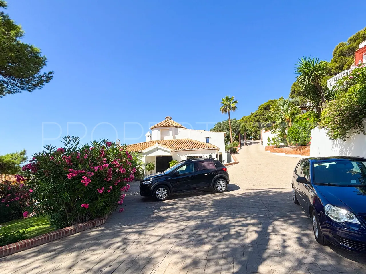 Marbella Este, villa con 6 dormitorios en venta